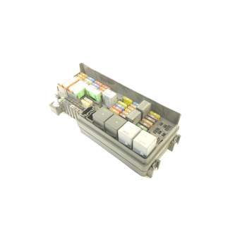 CAJA RELES / FUSIBLES A1645403372 13658525