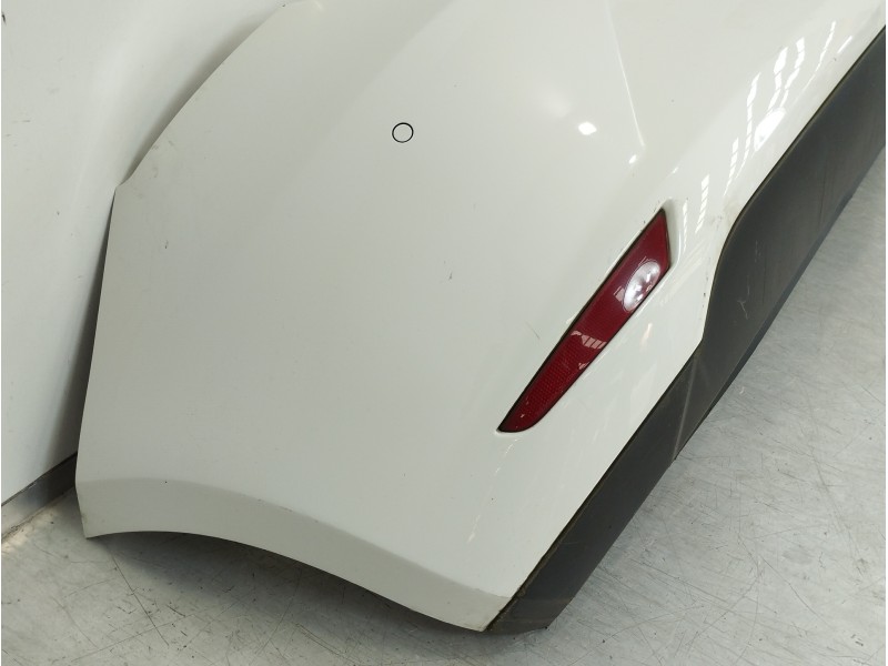 Recambio de paragolpes trasero para seat leon (5f1) style referencia OEM IAM 5F0807421  