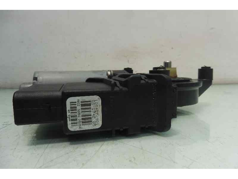 Recambio de motor elevalunas trasero derecho para skoda superb (3u4) comfort referencia OEM IAM 3U0959812  