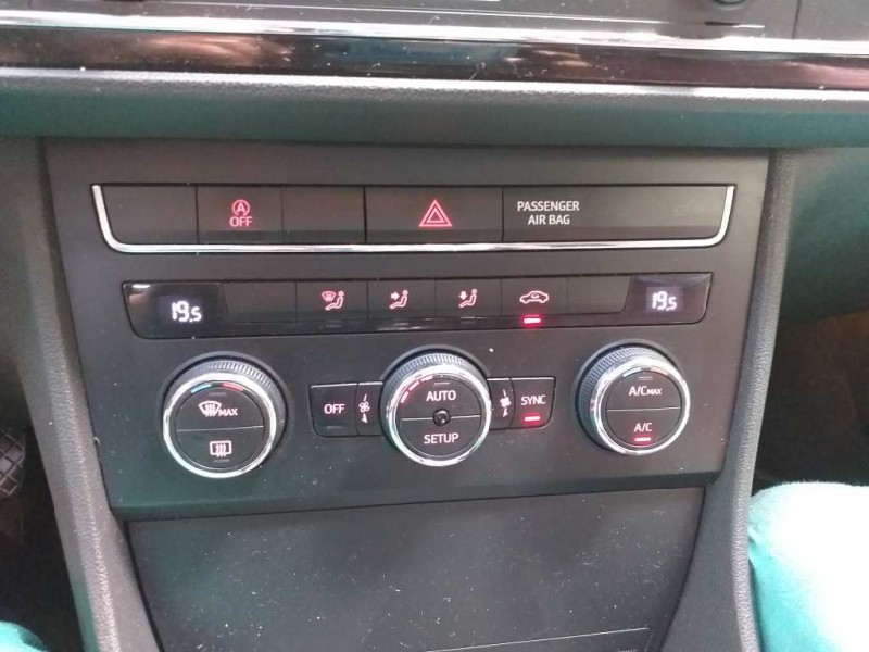 Recambio de mando climatizador para seat leon (5f1) style referencia OEM IAM 5F0907044D  