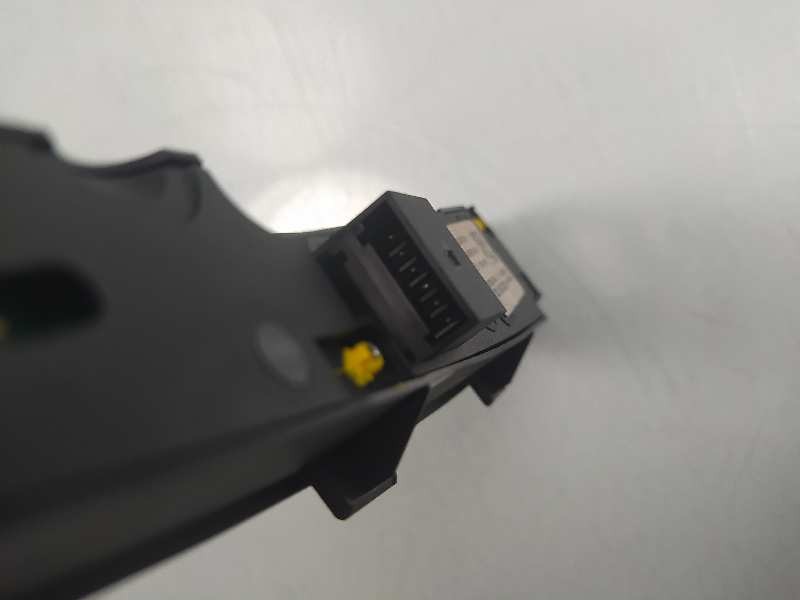 Recambio de mando multifuncion para bmw serie 5 touring (f11) 520d xdrive referencia OEM IAM 61319202947  