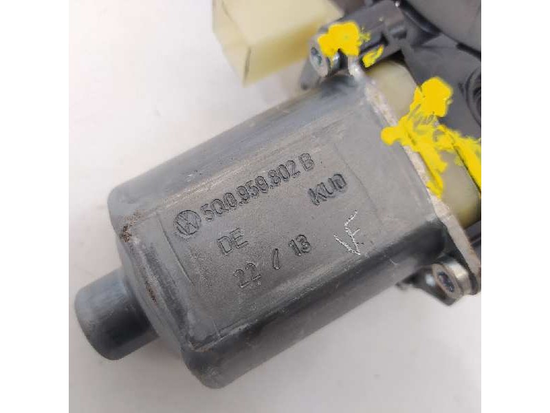 Recambio de elevalunas delantero derecho para seat leon (5f1) style referencia OEM IAM 5F4837462C 5Q0959802B 0130822716