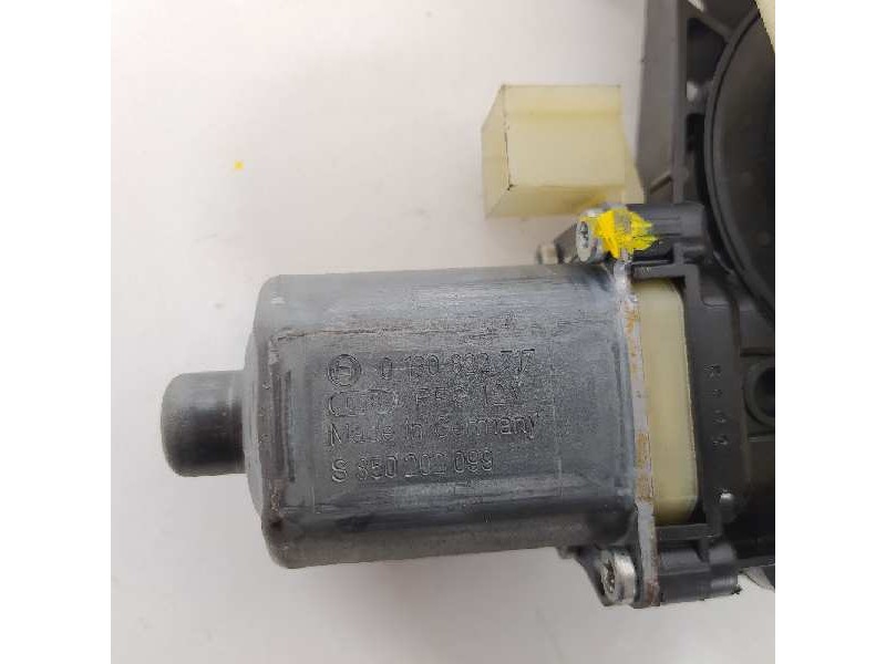 Recambio de elevalunas delantero izquierdo para seat leon (5f1) style referencia OEM IAM 5F4837461C 5Q0959801B 0130822717