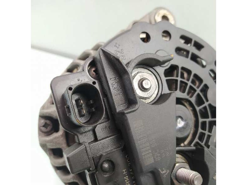 Recambio de alternador para volkswagen scirocco (137) 1.4 tsi (90kw) referencia OEM IAM 03C903023A 0124525093 