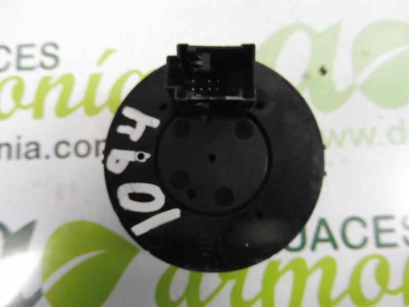 Recambio de mando luces para opel corsa d essentia referencia OEM IAM 13249396 241893 