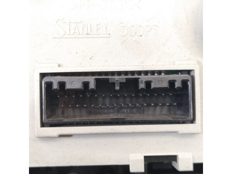 Recambio de mando climatizador para honda hr-v (..) comfort referencia OEM IAM T8K-G82  