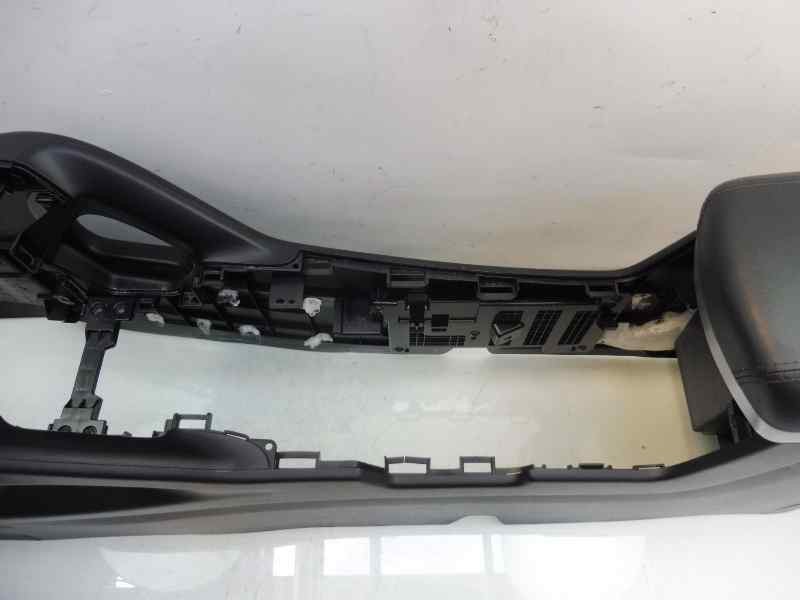 Recambio de apoyabrazos central para hyundai ix35 comfort 2wd referencia OEM IAM   