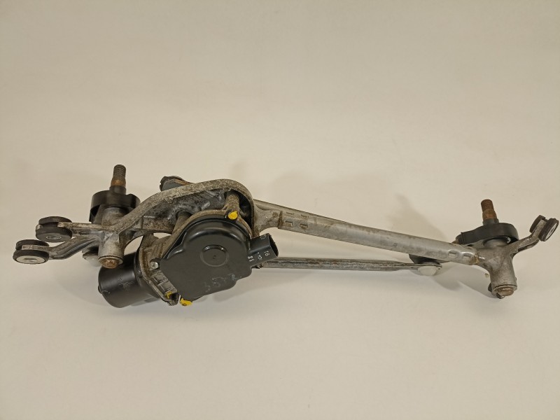 Recambio de motor limpia delantero para honda hr-v (..) comfort referencia OEM IAM 8Y19CO61  