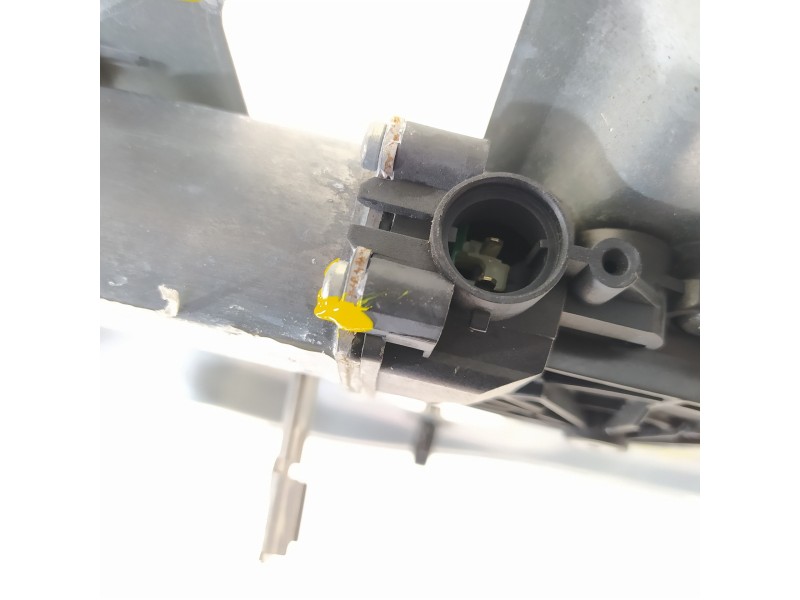 Recambio de elevalunas trasero derecho para hyundai ix35 comfort 2wd referencia OEM IAM 834802Y010 814202Y010 