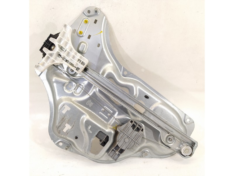 Recambio de elevalunas trasero derecho para hyundai ix35 comfort 2wd referencia OEM IAM 834802Y010 814202Y010 
