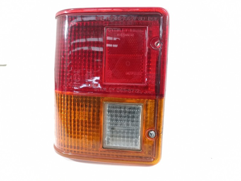 Recambio de piloto trasero izquierdo para mitsubishi montero (l040) 2500 td (4-ptas.) referencia OEM IAM MB283725   Recambio de piloto trasero izquierdo para mitsubishi montero (l040) 2500 td (4-ptas.) referencia OEM IAM MB283725