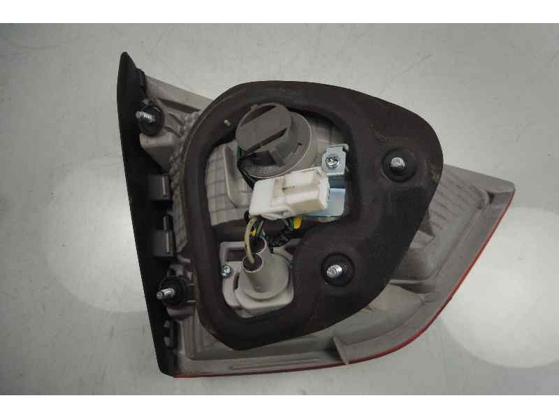 Recambio de piloto trasero derecho en porton para hyundai ix35 comfort 2wd referencia OEM IAM 924062Y0  