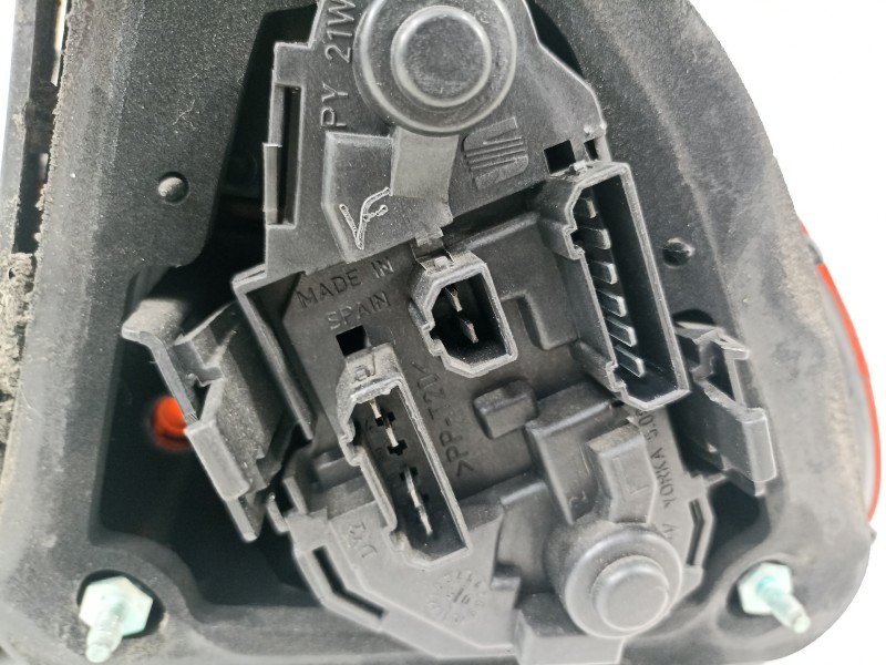 Recambio de piloto trasero izquierdo para seat leon (1m1) last edition referencia OEM IAM 1M6945111  