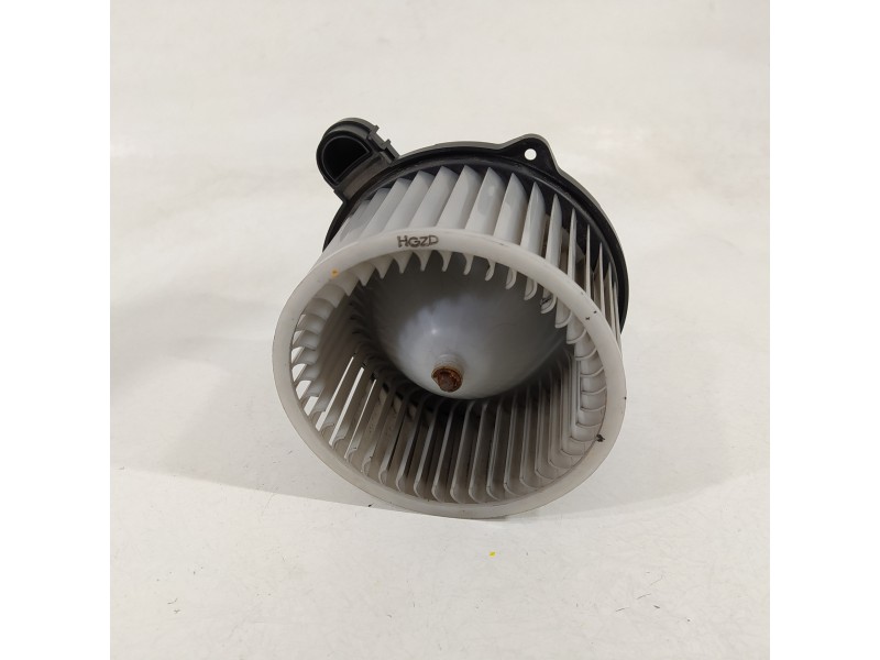 Recambio de ventilador calefaccion para hyundai ix35 comfort 2wd referencia OEM IAM F00S3B2441  