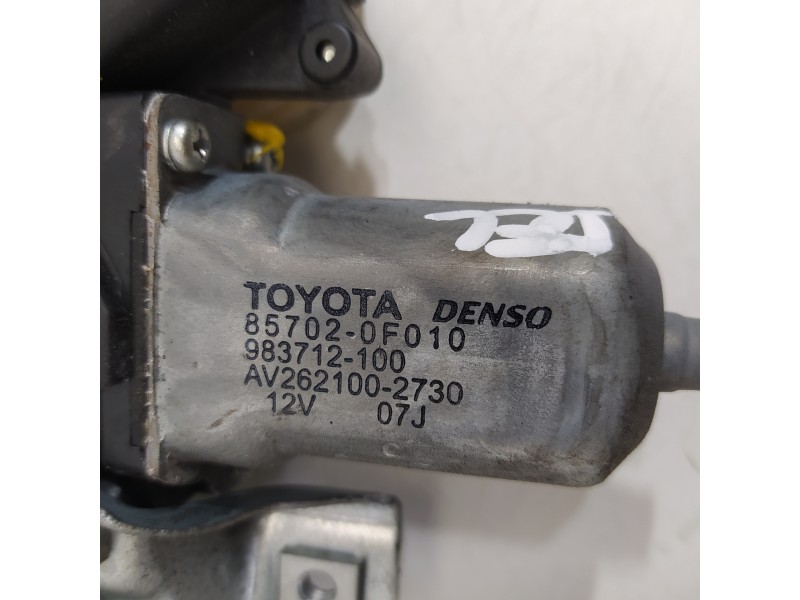 Recambio de elevalunas delantero izquierdo para toyota yaris (ksp9/scp9/nlp9) básico referencia OEM IAM 98372202 857020F010 9837