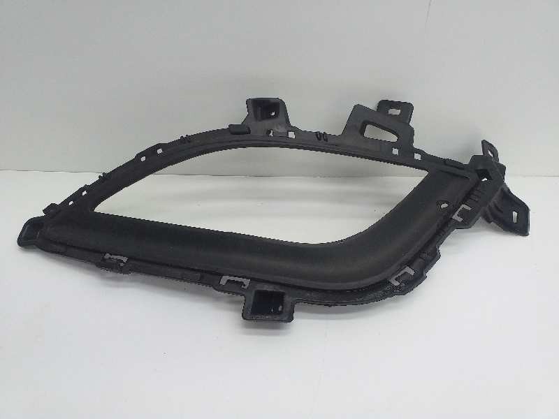 Recambio de rejilla paragolpes izquierda para hyundai i30 (gd) referencia OEM IAM 86563A6030  