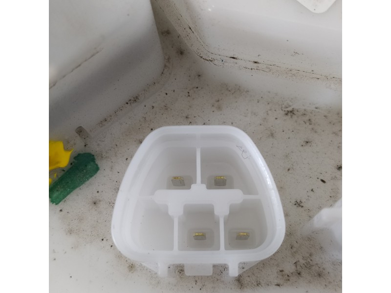 Recambio de bomba combustible para toyota aygo x-cite referencia OEM IAM 770200H041  