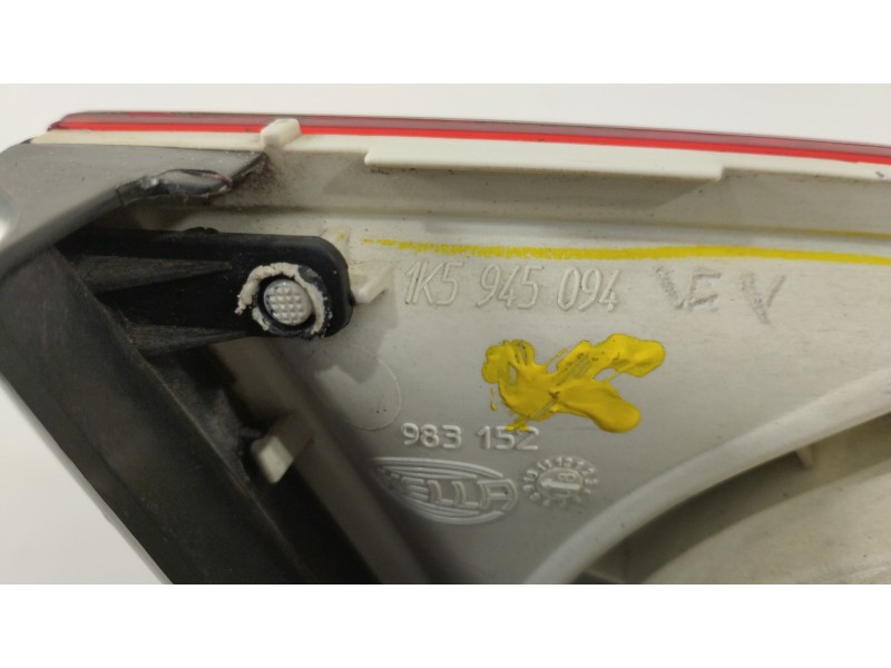 Recambio de piloto trasero derecho en porton para volkswagen jetta (1k2) highline referencia OEM IAM 1K5945094  