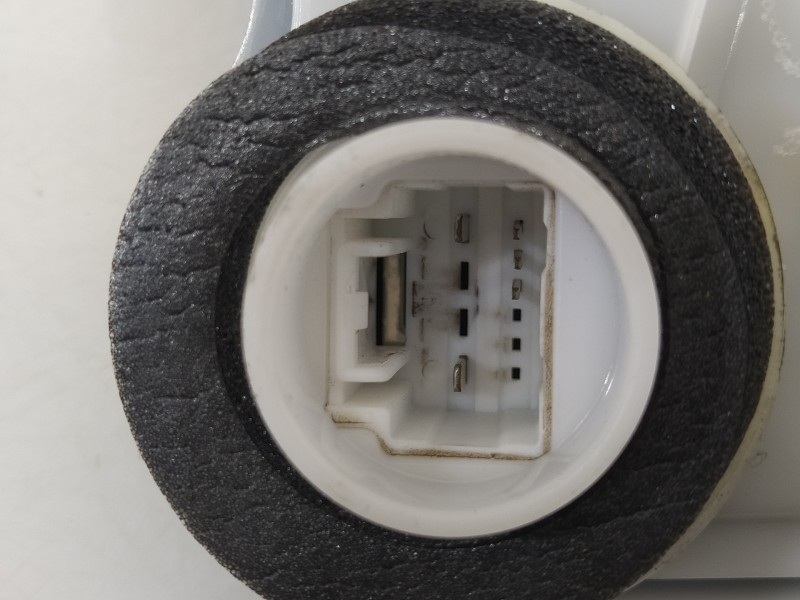 Recambio de cerradura puerta delantera izquierda para toyota aygo x-cite referencia OEM IAM 690400H060  