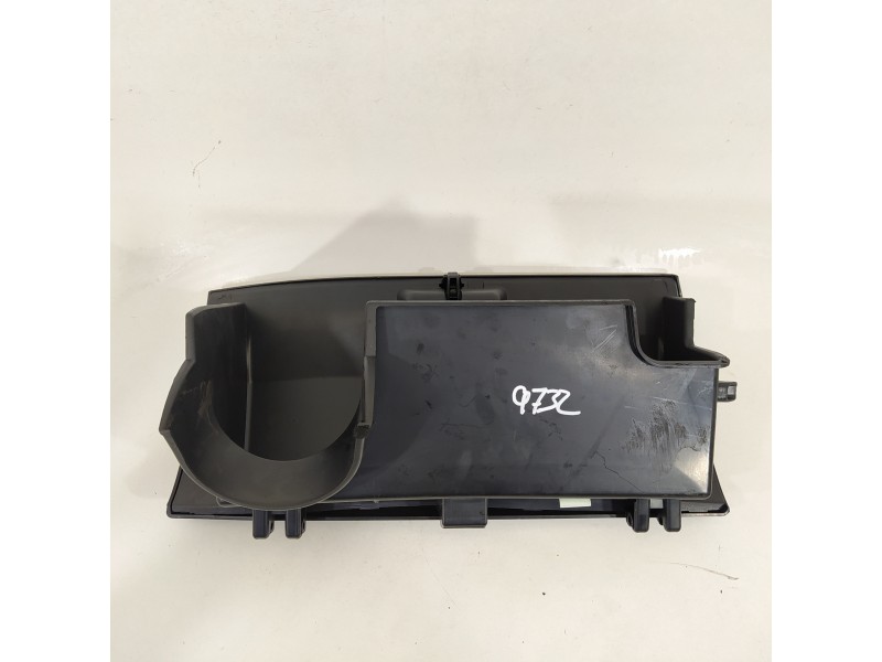 Recambio de guantera para toyota aygo x-cite referencia OEM IAM 555500H010  
