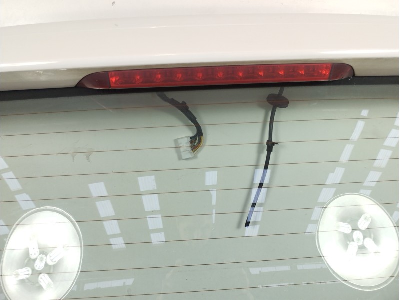 Recambio de porton trasero para kia carens ( ) basic referencia OEM IAM   