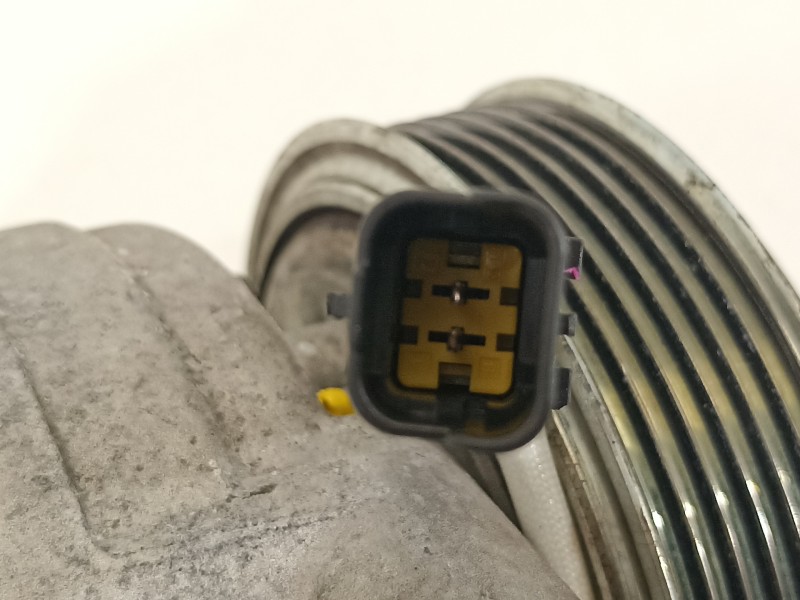 Recambio de compresor aire acondicionado para toyota aygo x-cite referencia OEM IAM 88310YV010D  