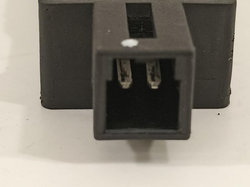 Recambio de antena para kia sorento hev 2023 1.6 tci-gdi referencia OEM IAM 95460L2300  