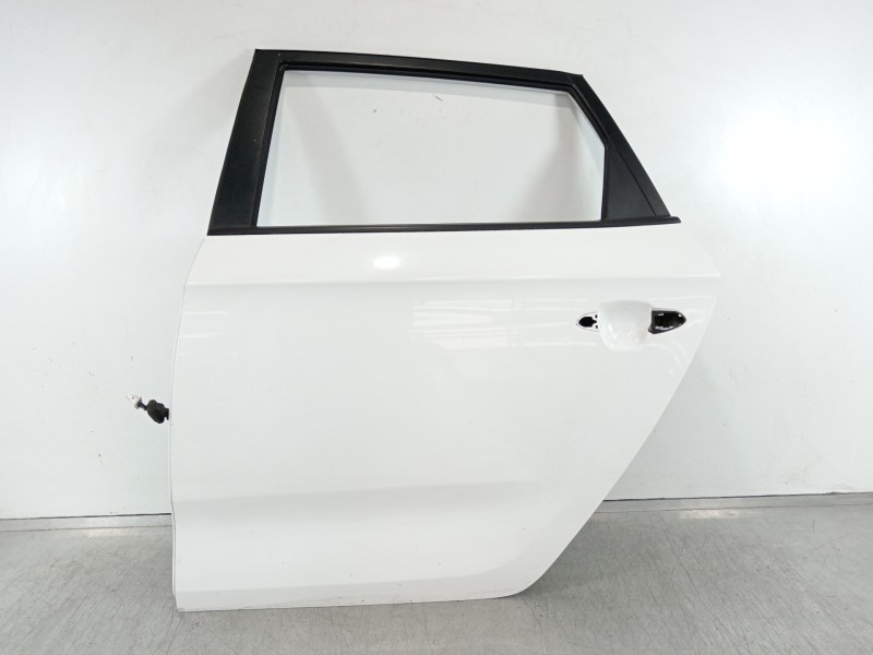 Recambio de puerta trasera izquierda para kia carens ( ) basic referencia OEM IAM   