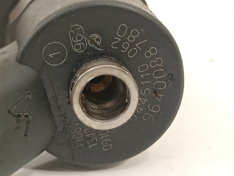 Recambio de inyector para citroën xsara berlina 2.0 hdi 66kw premier referencia OEM IAM 9640088780 0445110062 