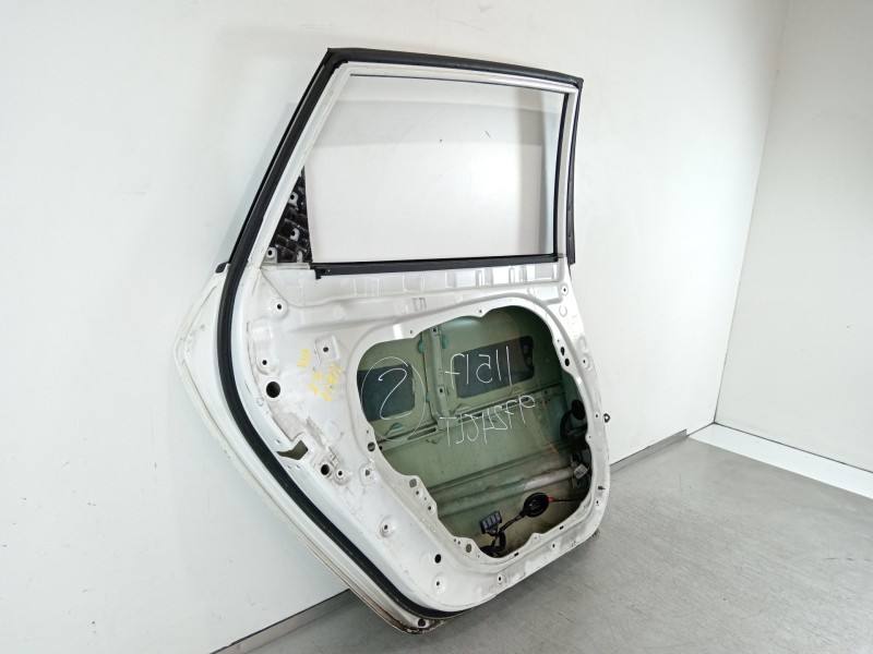 Recambio de puerta trasera izquierda para kia carens ( ) basic referencia OEM IAM   