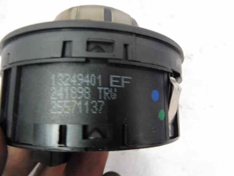 Recambio de mando luces para opel corsa d limited edition referencia OEM IAM 13249401  