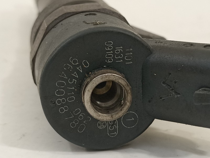Recambio de inyector para citroën xsara berlina 2.0 hdi 66kw premier referencia OEM IAM 9640088780 0445110062 