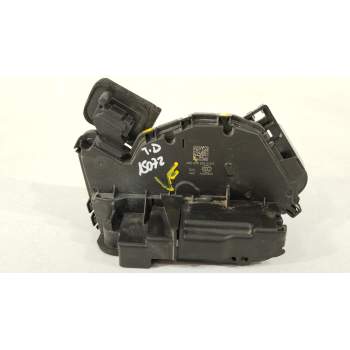 CERRADURA PUERTA TRASERA DERECHA 5TA839016E 