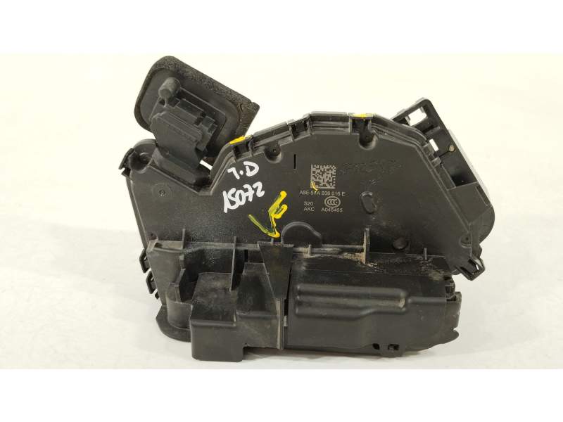 CERRADURA PUERTA TRASERA DERECHA 5TA839016E 