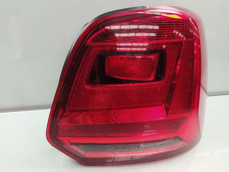 Recambio de piloto trasero derecho para volkswagen polo (6c1) a-polo referencia OEM IAM 6C0945096F 6C0945112A 