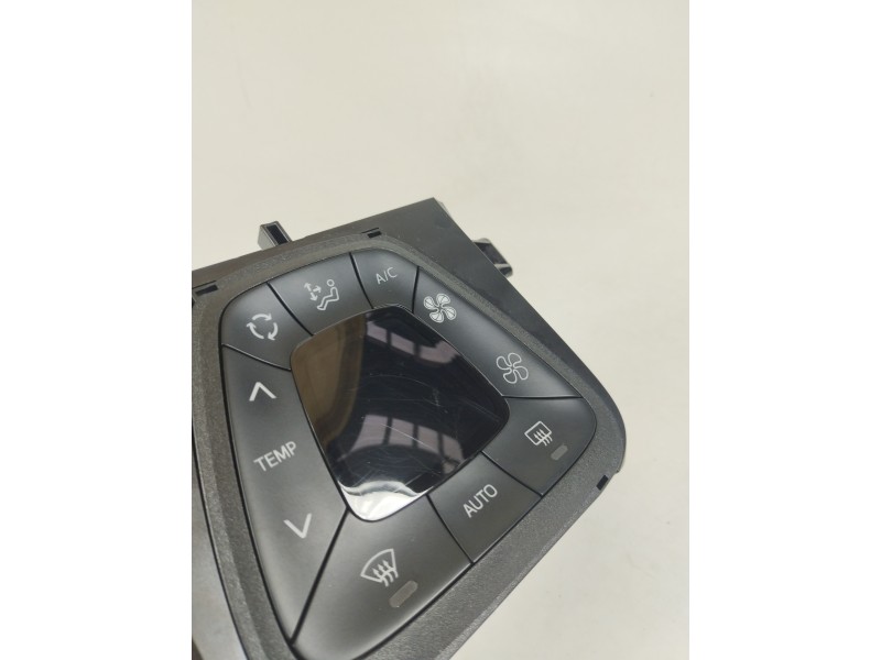 Recambio de mando climatizador para toyota aygo x-cite referencia OEM IAM 5590YV010 B000736877 30340011