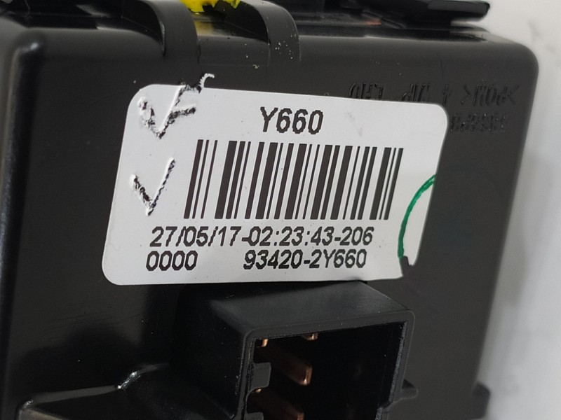 Recambio de mando limpia para kia cee´d concept referencia OEM IAM 934202Y660  