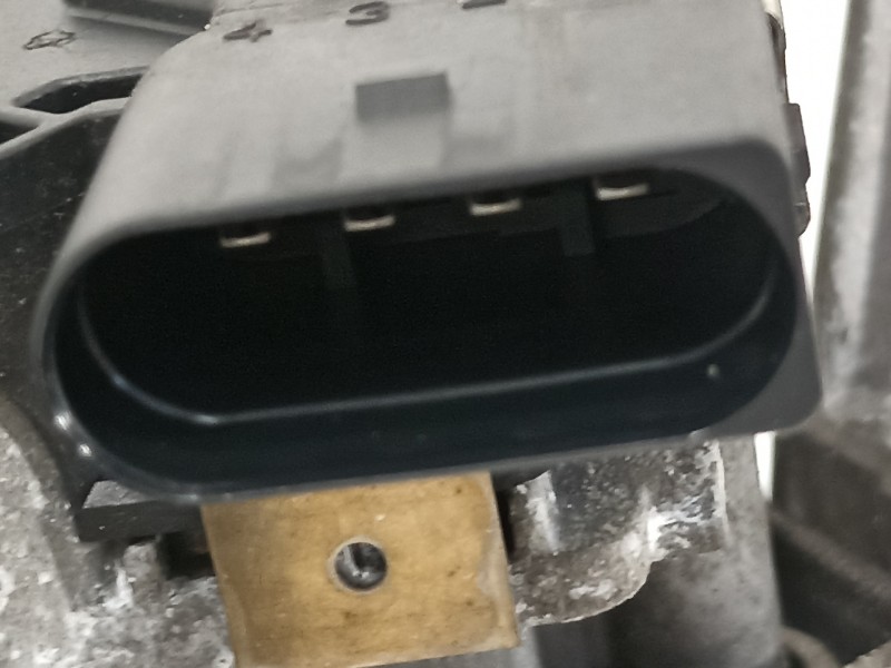 Recambio de motor limpia delantero para kia carens ( ) basic referencia OEM IAM 98110A4900 0390248012 