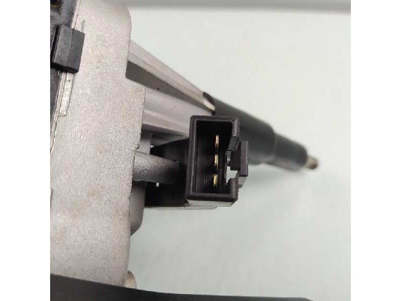 Recambio de motor limpia trasero para opel astra j lim. selective business referencia OEM IAM 13395013  