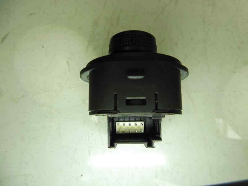 Recambio de mando retrovisor para volkswagen polo (6c1) a-polo referencia OEM IAM 6C1959565  