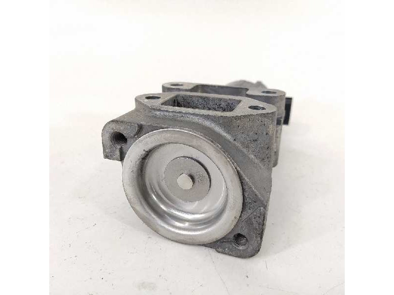 Recambio de valvula egr para opel astra j lim. selective business referencia OEM IAM 8973766632  