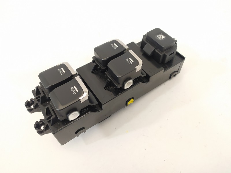 Recambio de mando elevalunas delantero izquierdo para kia cee´d concept referencia OEM IAM 93570A2200  