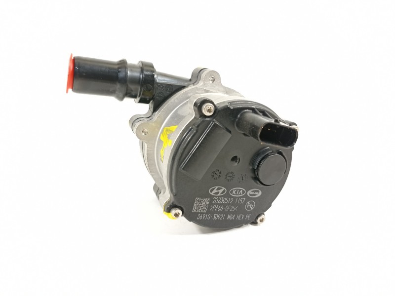 Recambio de bomba agua para kia sorento hev 2023 1.6 tci-gdi referencia OEM IAM 369103D921  