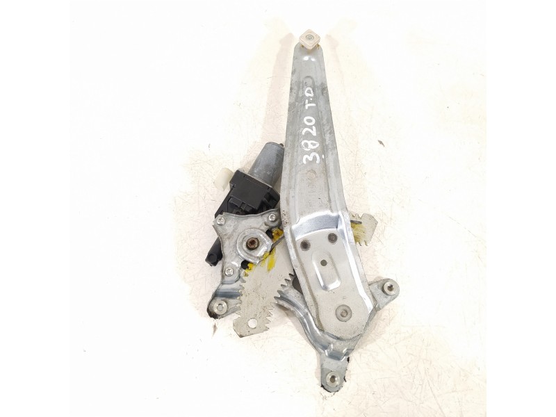 Recambio de elevalunas trasero derecho para suzuki vitara 1.6 ddis comfort 4x4 referencia OEM IAM 8353061M00 2621005680 