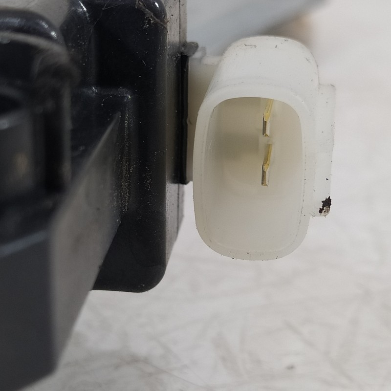 Recambio de elevalunas trasero derecho para suzuki vitara 1.6 ddis comfort 4x4 referencia OEM IAM 8353061M00 2621005680 