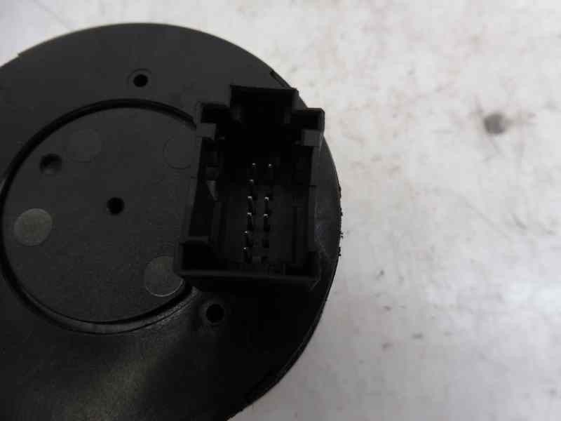 Recambio de mando luces para opel corsa d innovation referencia OEM IAM 13249397  