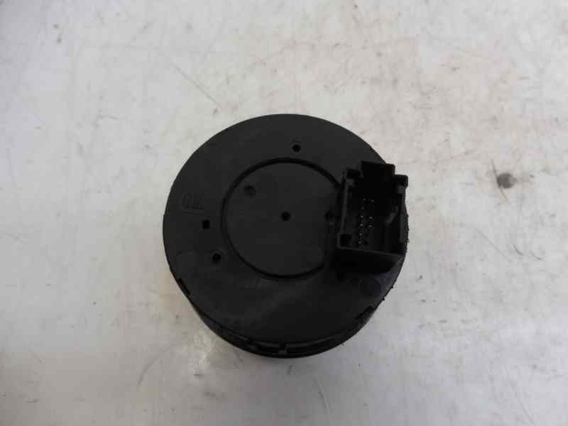 Recambio de mando luces para opel corsa d innovation referencia OEM IAM 13249397  