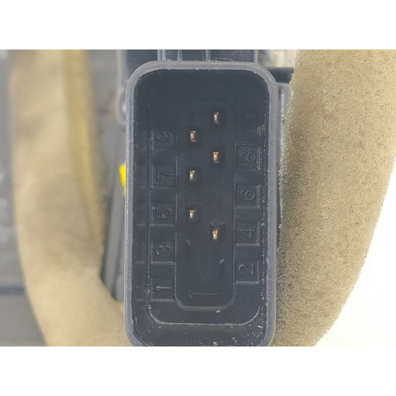 Recambio de cerradura puerta delantera derecha para mazda 3 berlina (bk) 1.6 crdt active referencia OEM IAM BR5S58310B  