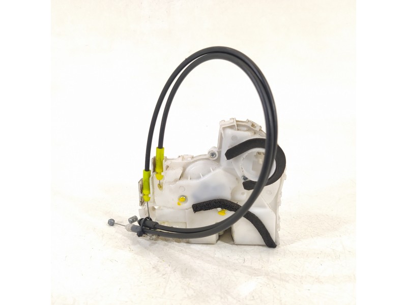 Recambio de cerradura puerta trasera derecha para suzuki vitara 1.6 ddis comfort 4x4 referencia OEM IAM 8230154P01  