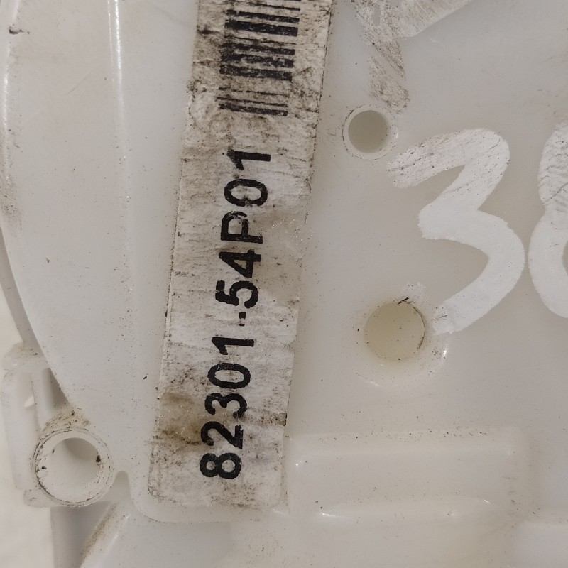 Recambio de cerradura puerta trasera derecha para suzuki vitara 1.6 ddis comfort 4x4 referencia OEM IAM 8230154P01  